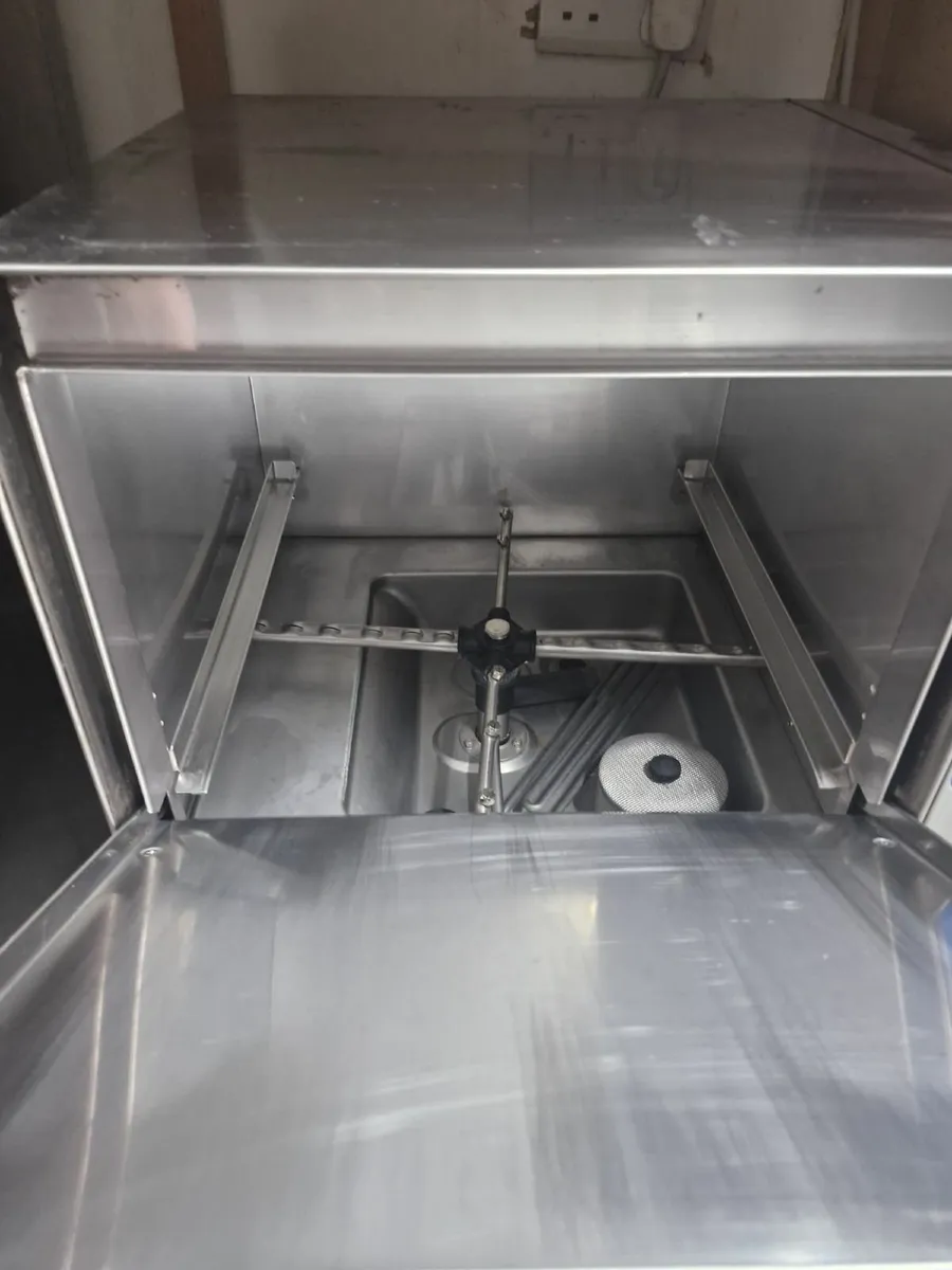 Under Counter Glass Washer - Image 1