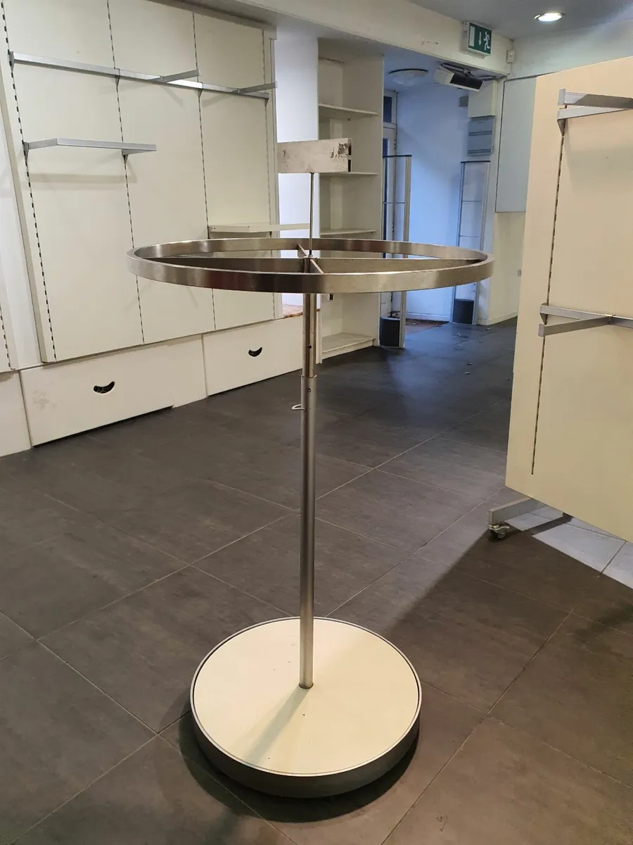 Retail Garment Rails - Image 1