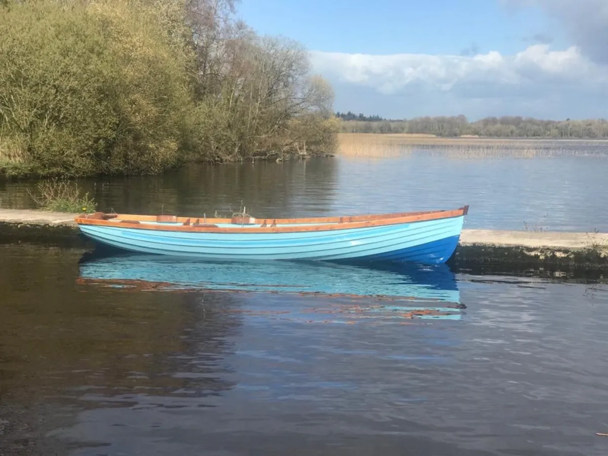 Lake Boat - Image 1