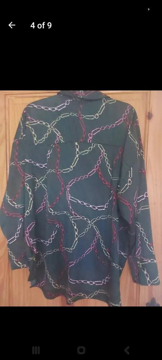 Green and chain print blouse ( free postage) - Image 4