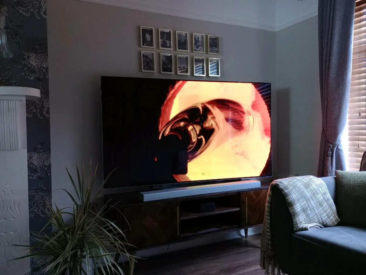 LG 65 INCH OLED UHD TV 65B7V - Image 2