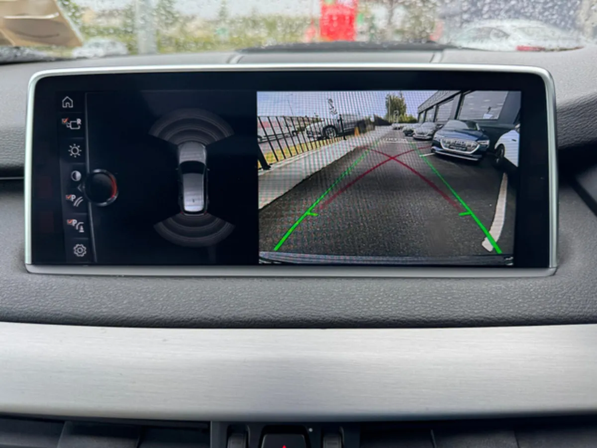 BMW X5 XDRIVE 40E M SPORT HYBRID PANORAMIC SUNROOF - Image 4