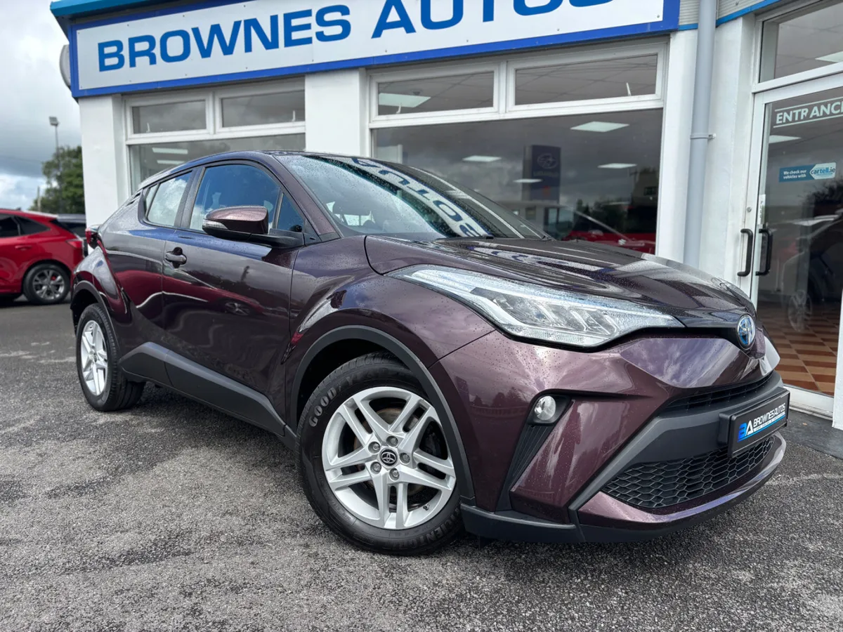 2022 Toyota C-HR Icon 1.8L Petrol Hybrid - Image 3