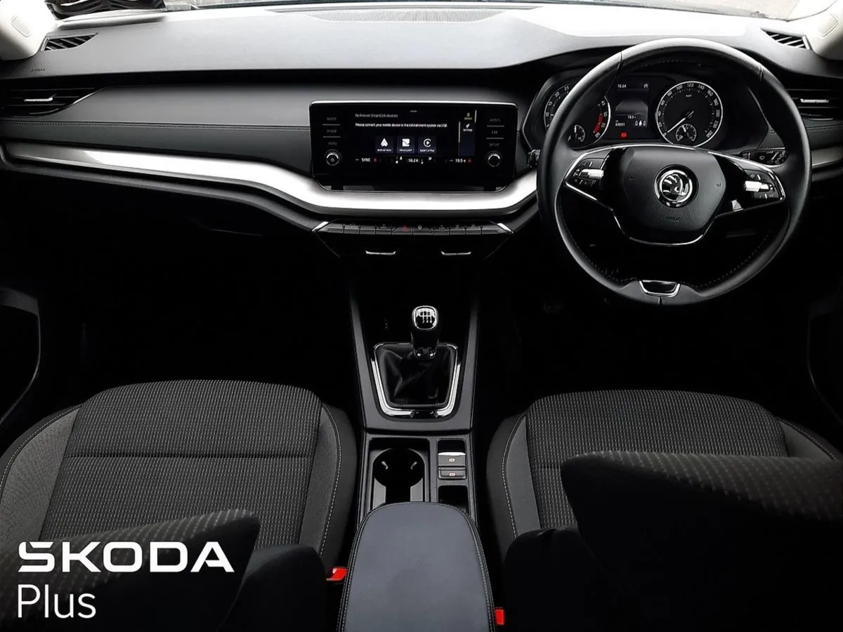 Skoda Octavia Ambition Model  2.0tdi 115HP - Image 2