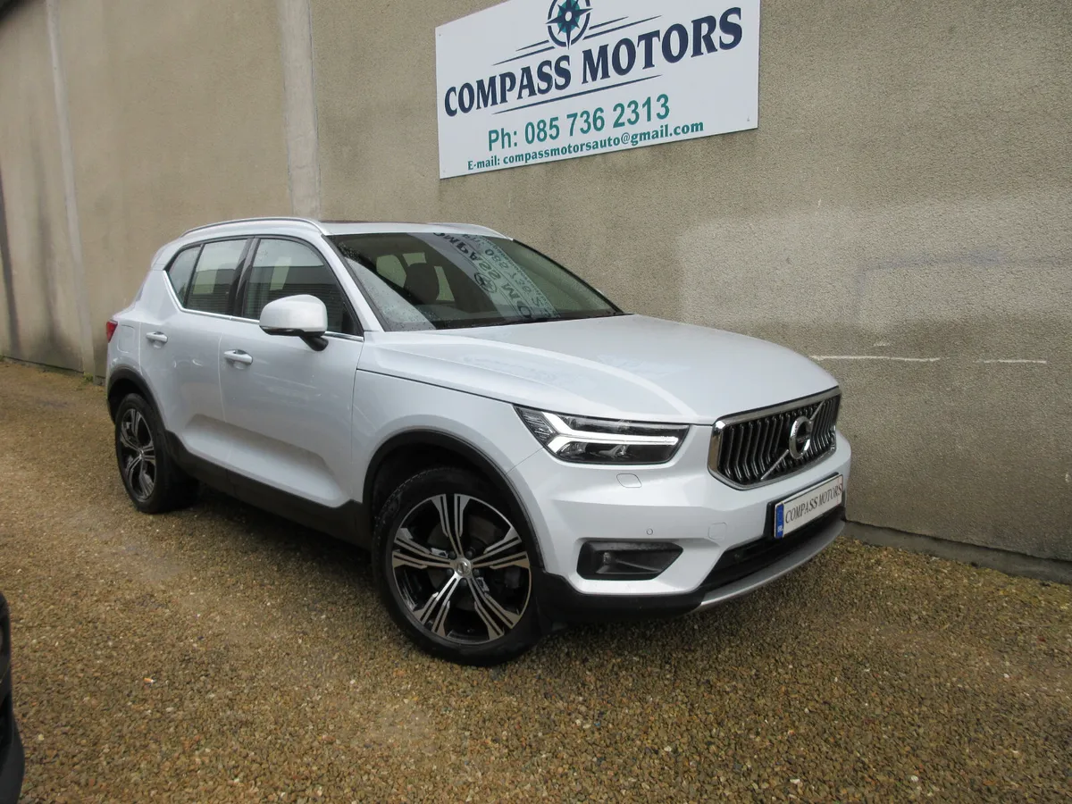 2021 Volvo XC40 1.5 HYBRID INSCRIPTION PRO T5 - Image 1