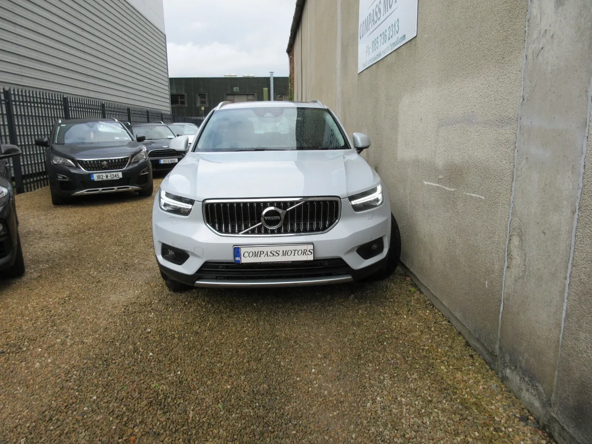 2021 Volvo XC40 1.5 HYBRID INSCRIPTION PRO T5 - Image 2