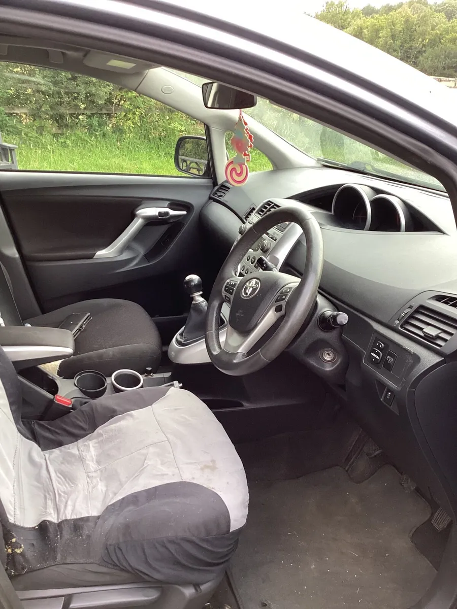 Toyota Verso 2010 - Image 4