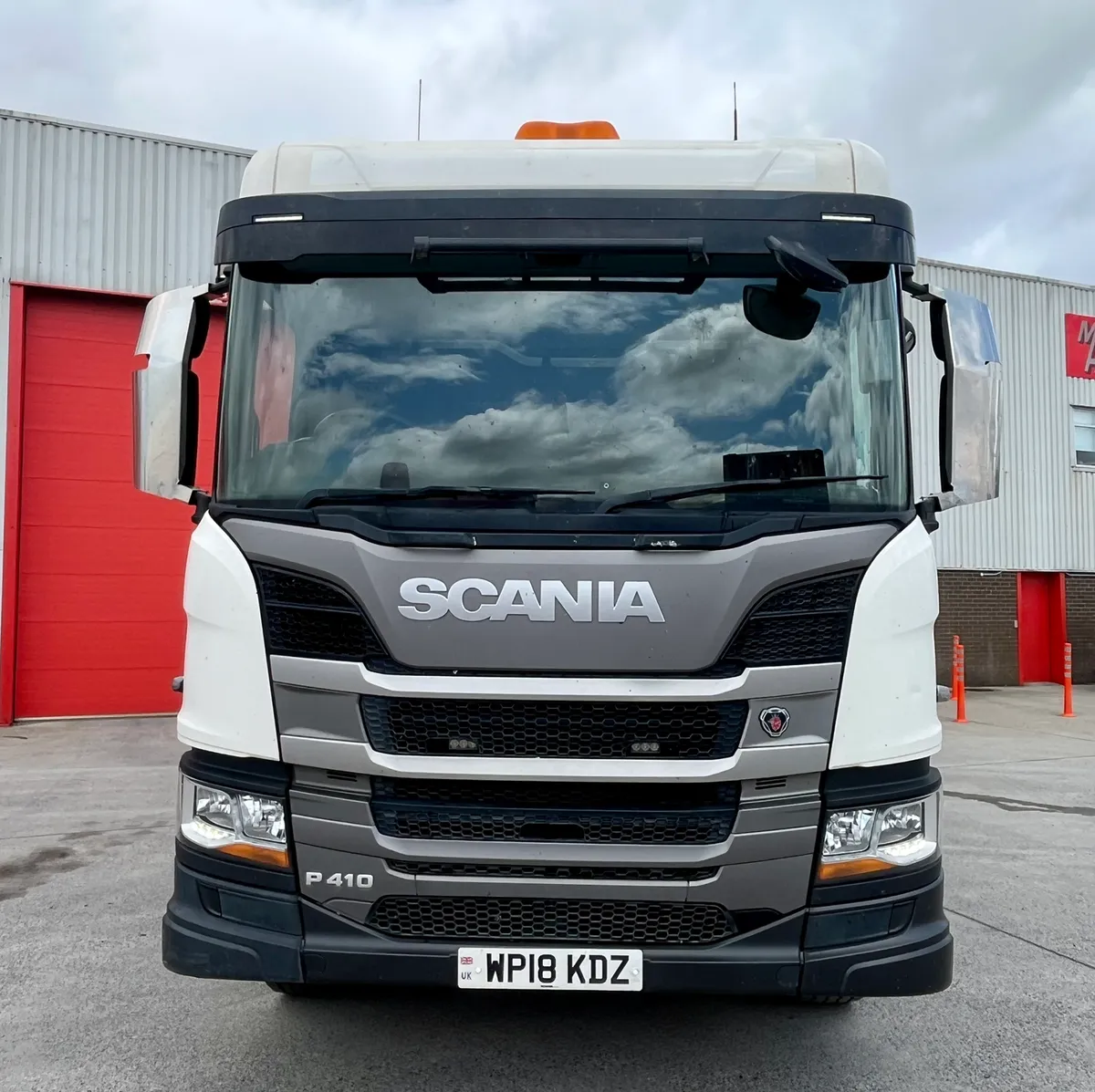 2018 Scania P410 XT 8x4 Tipper - Image 3