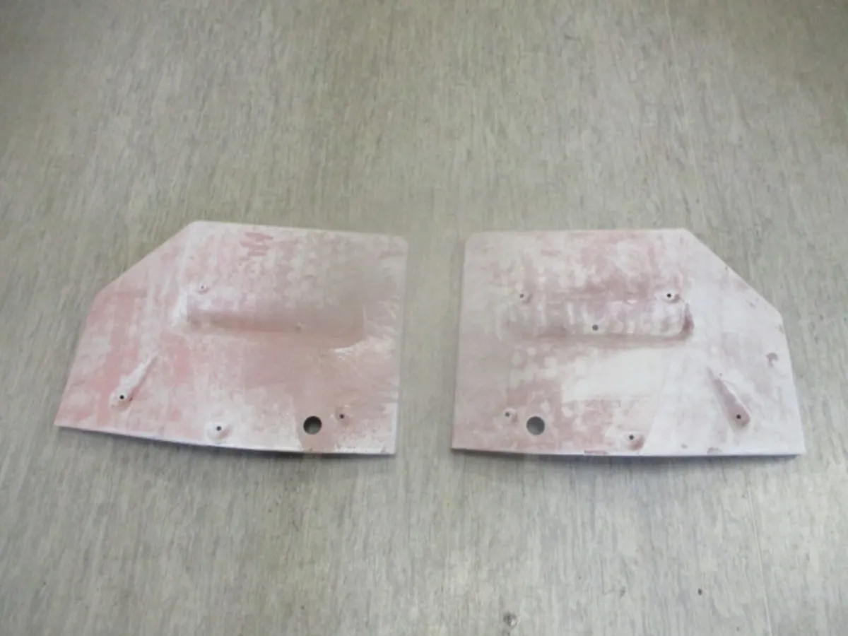 MASSEY 3000 SERIES REAR MUDGUARD TOPS - Image 1