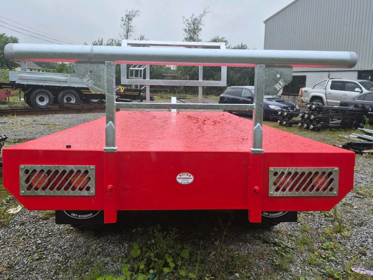 19 ft /24 ft bale trailer - Image 4