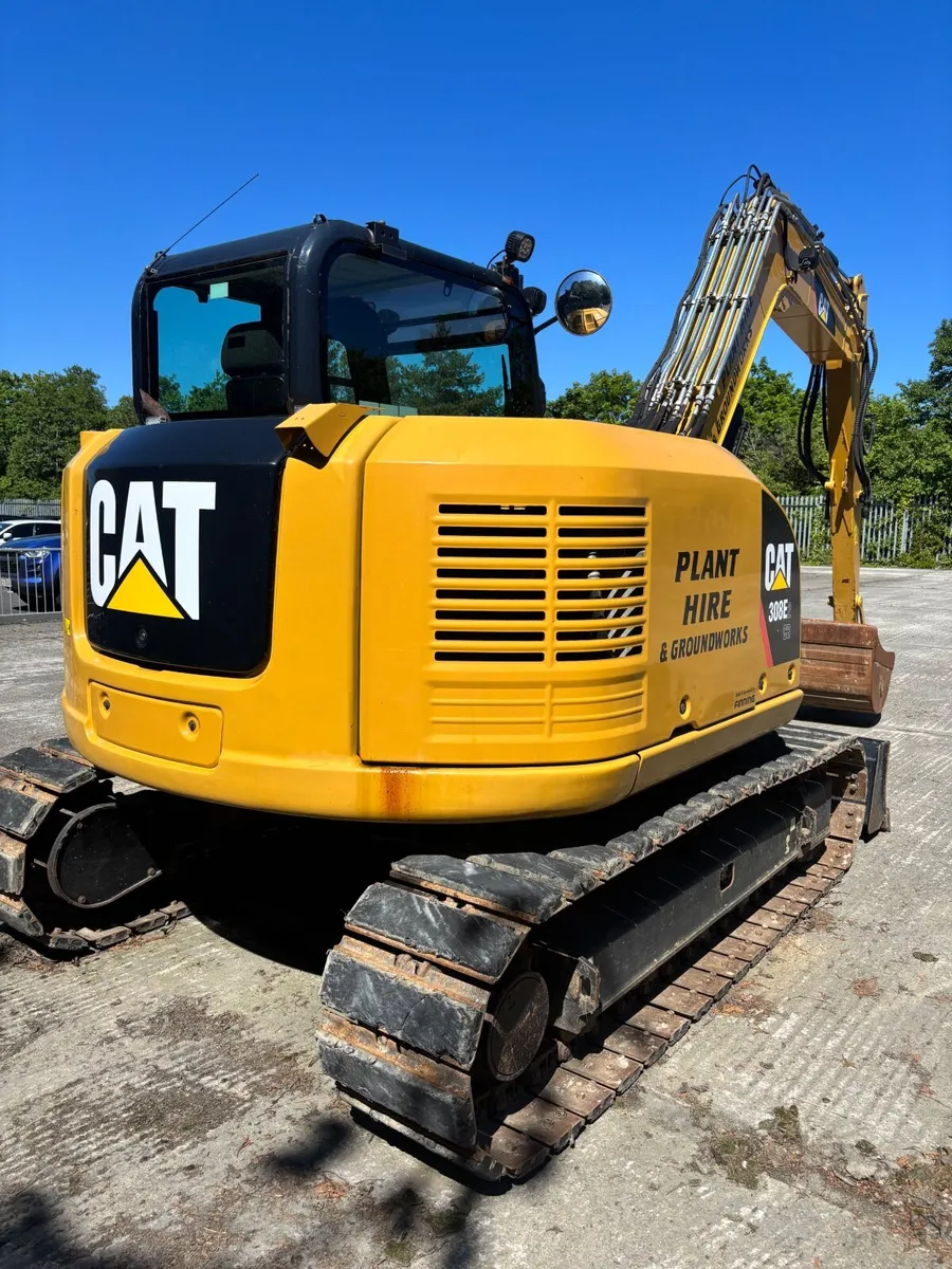 Excavator - Image 2