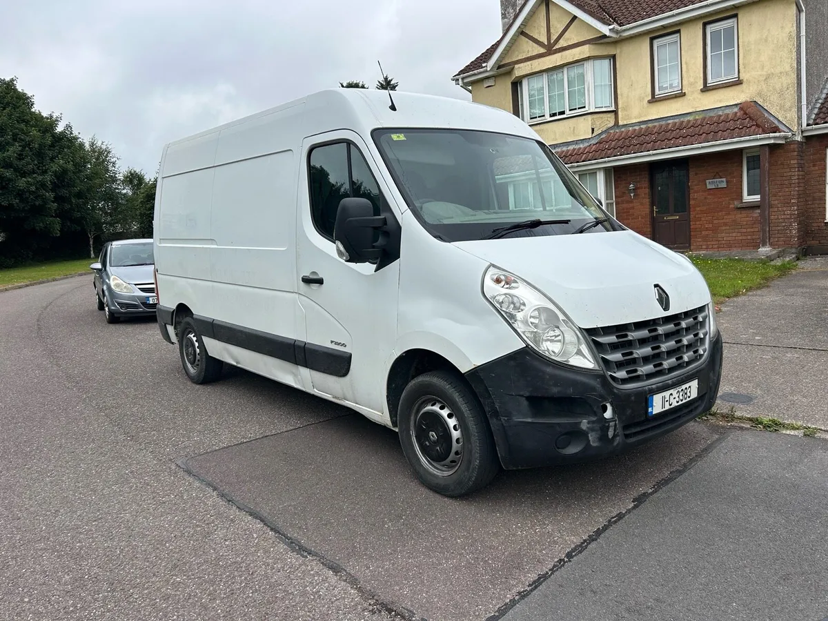 11 Renault master doe 11/25 - Image 1