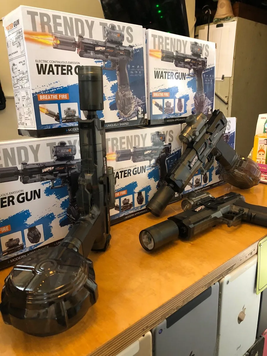 Rechargeable Trendy Electric  Water Gun Fire Powe - Image 3