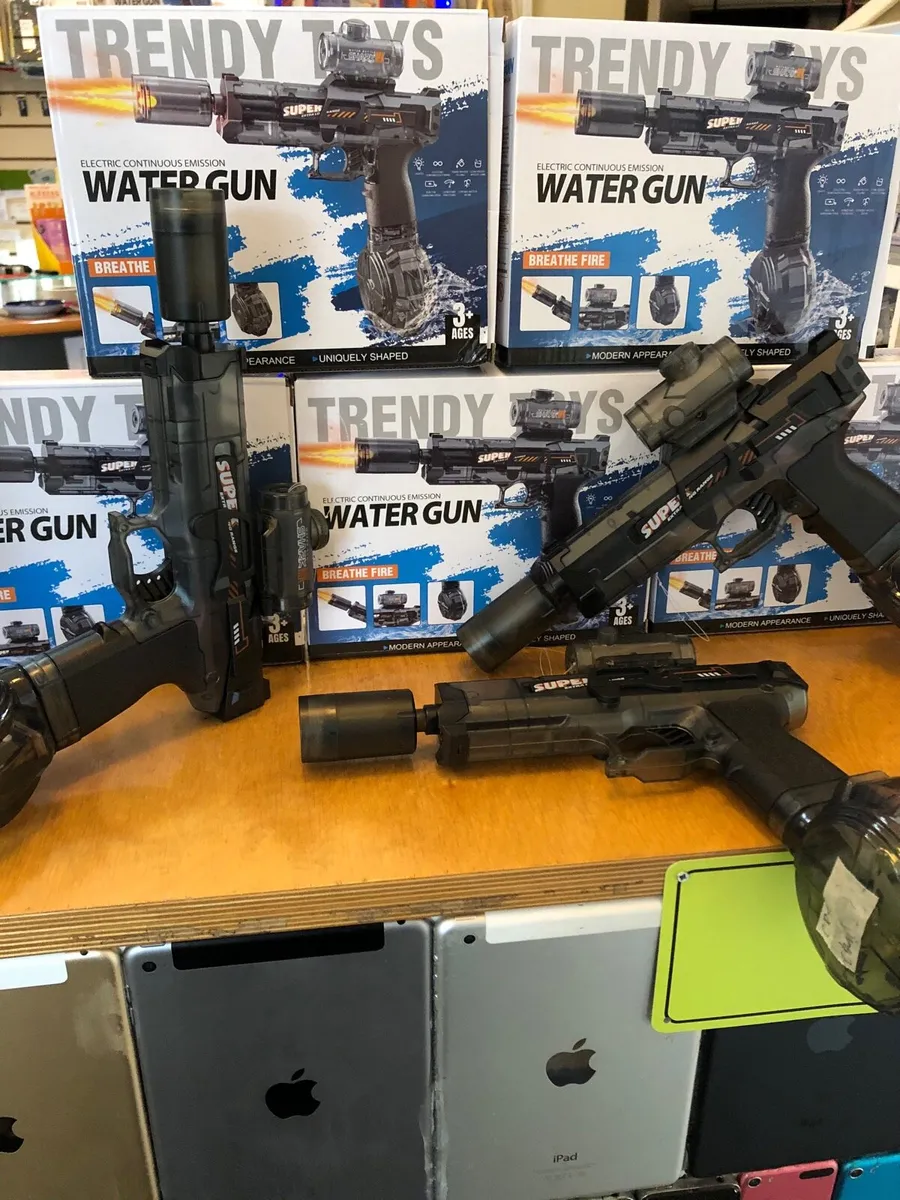 Rechargeable Trendy Electric  Water Gun Fire Powe - Image 4
