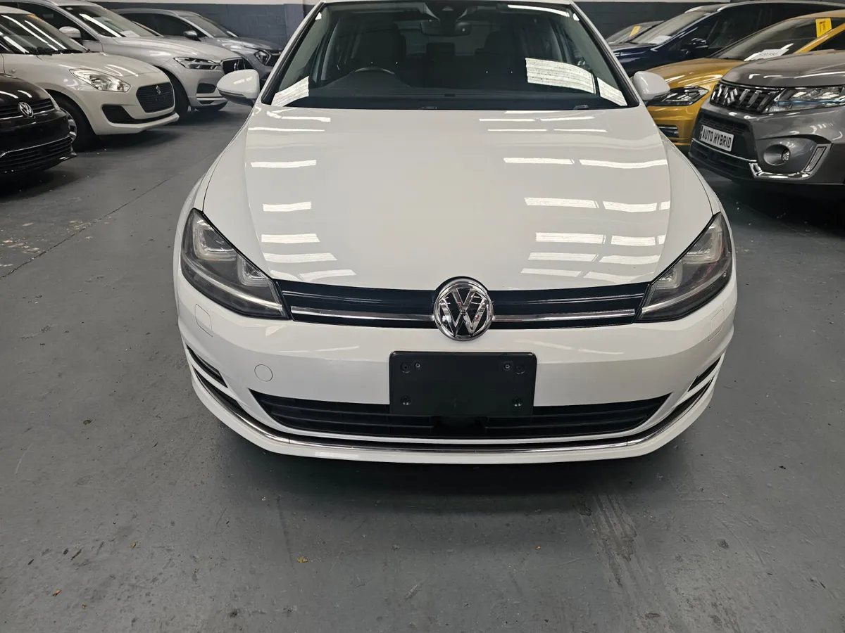 2016 VW Golf Highline 1.4 TSI DSG - Image 2