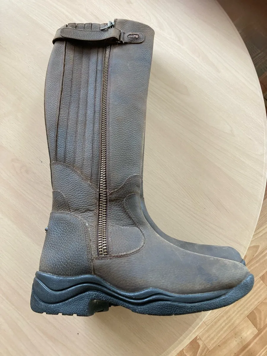 Riding boots - Image 1