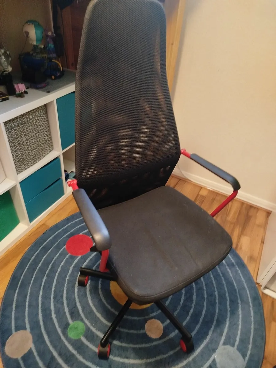 Gaming chair black - Image 3