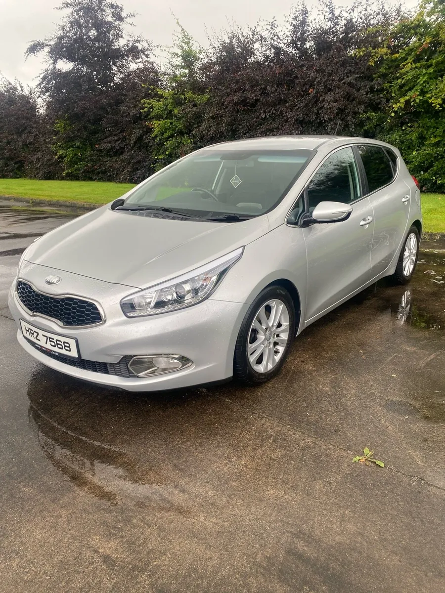 2013 Kia ceed CRDI 3 - Image 1