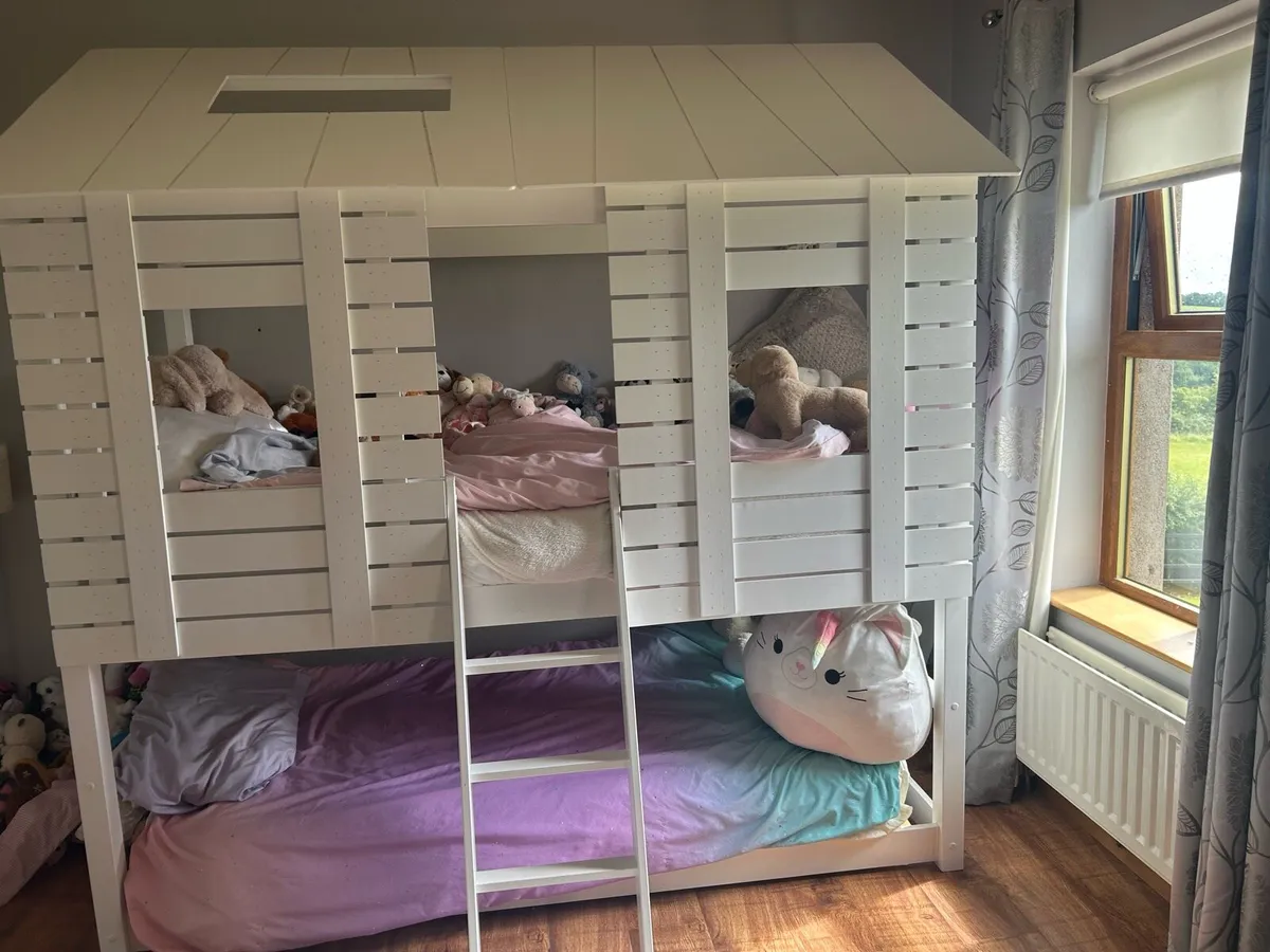 Bunk beds - Image 1