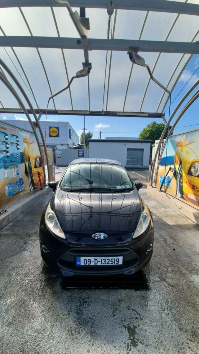 Automatic Ford Fiesta Titanium 2009 1.4Petrol+NCT - Image 3