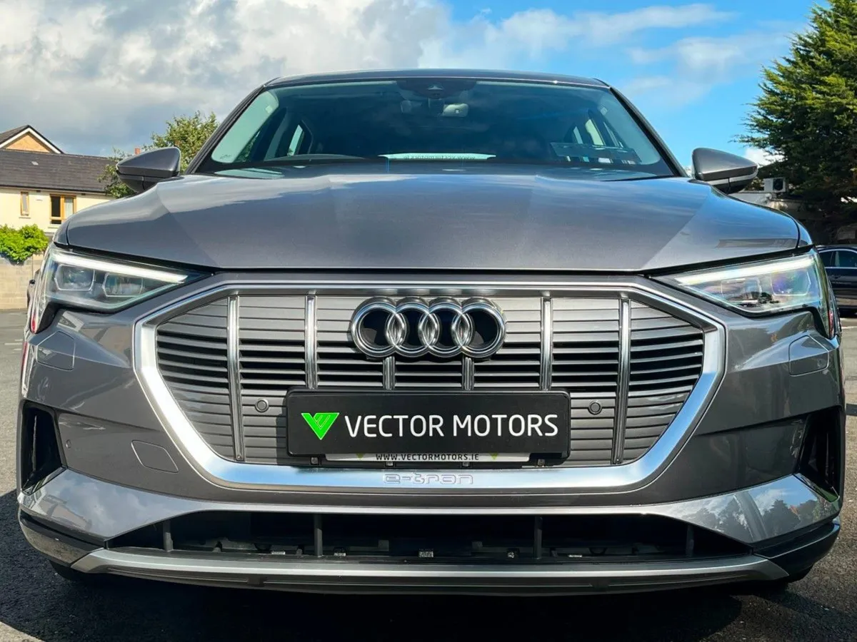 Audi E-Tron Technik 50 Quattro - Image 3