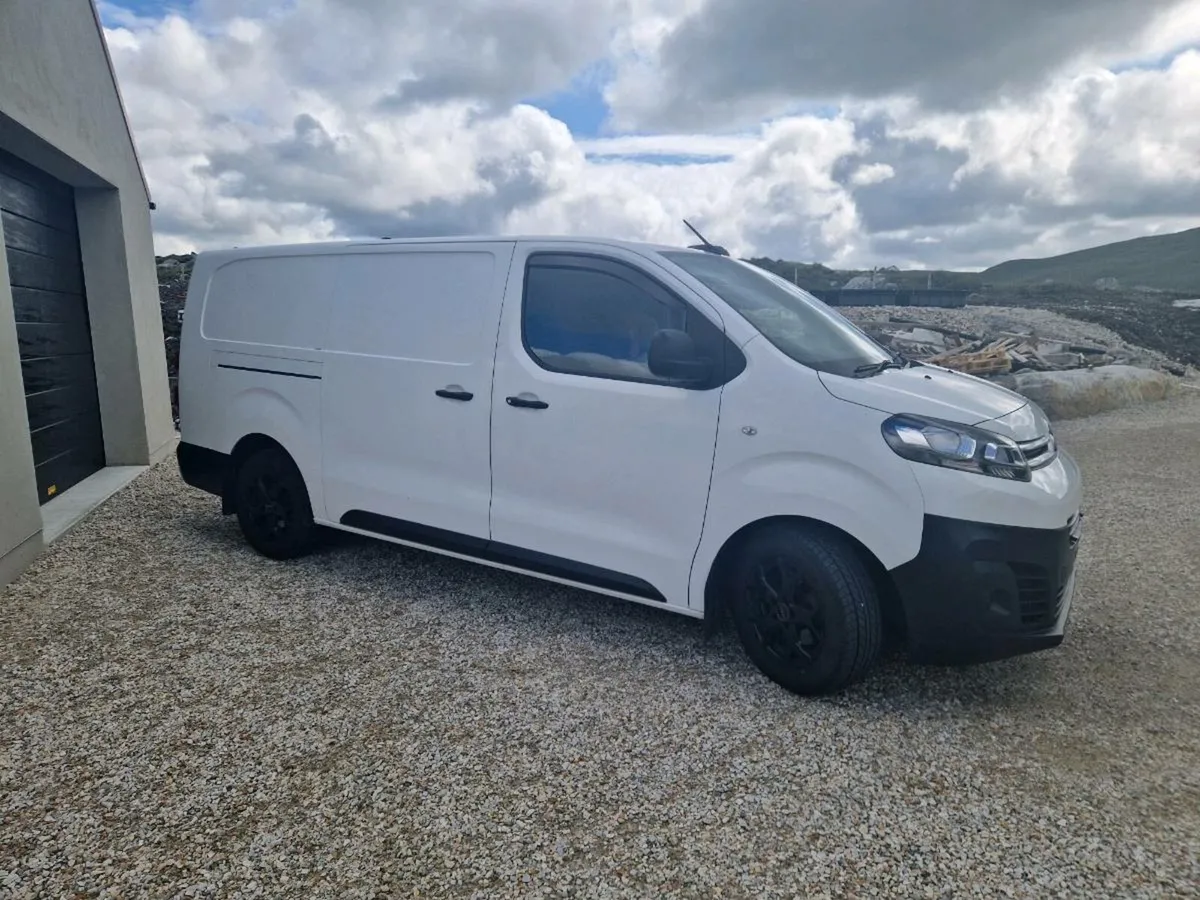Van - Image 3