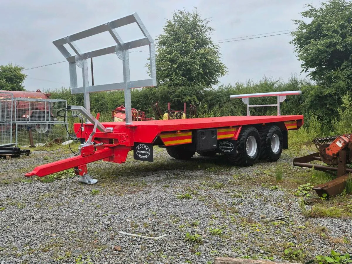 19 ft /24 ft bale trailer - Image 1
