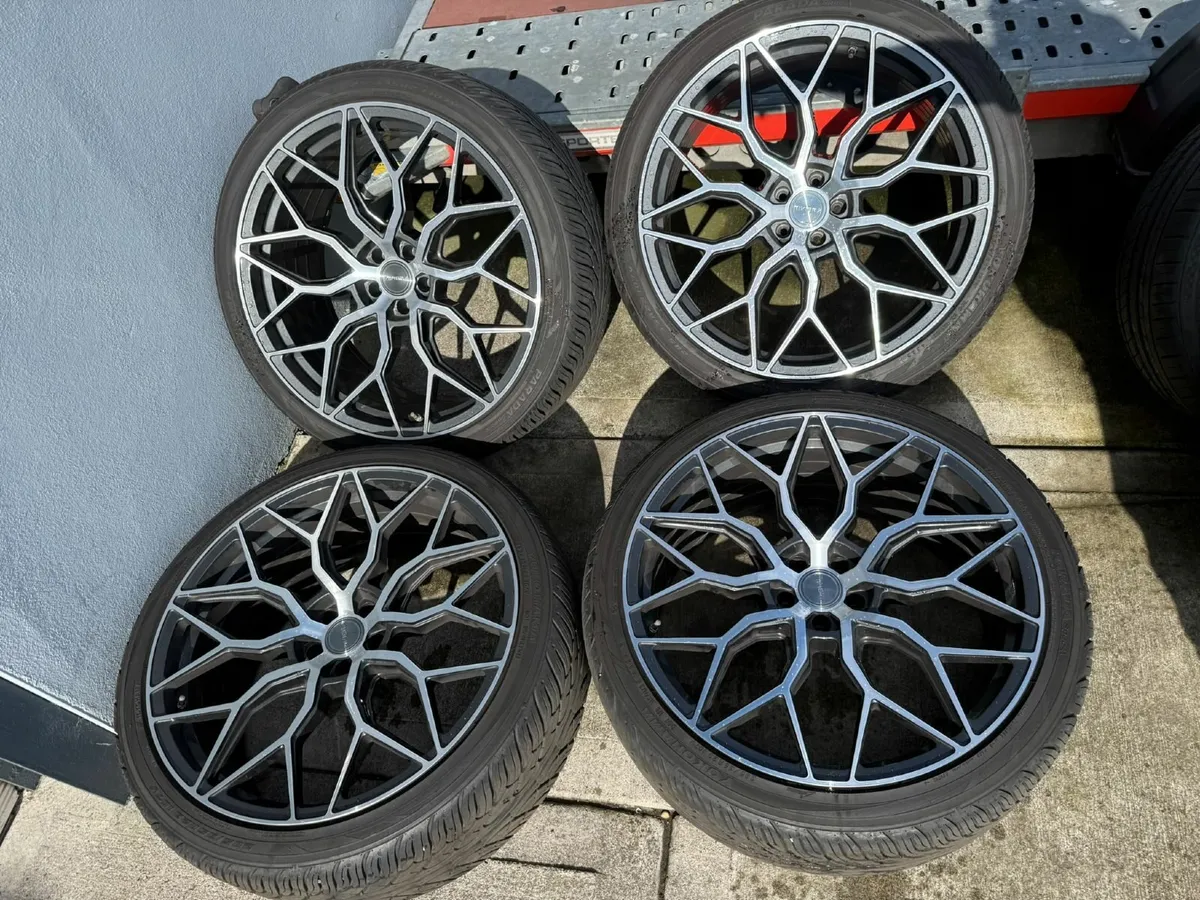 23" Riviera RF108 Wheels - Image 1