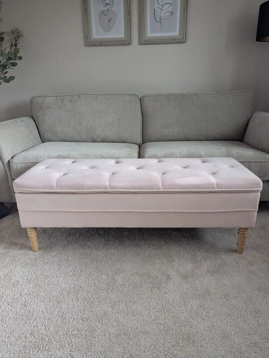 Pink Ottoman - Image 1