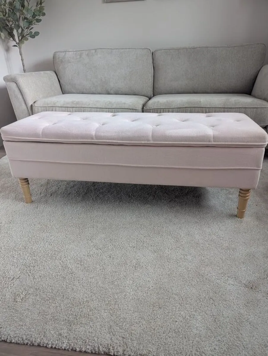 Pink Ottoman - Image 2
