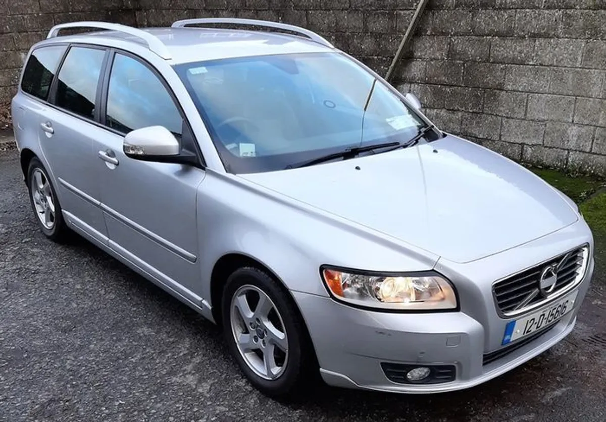 2012 Volvo V50 - Image 1