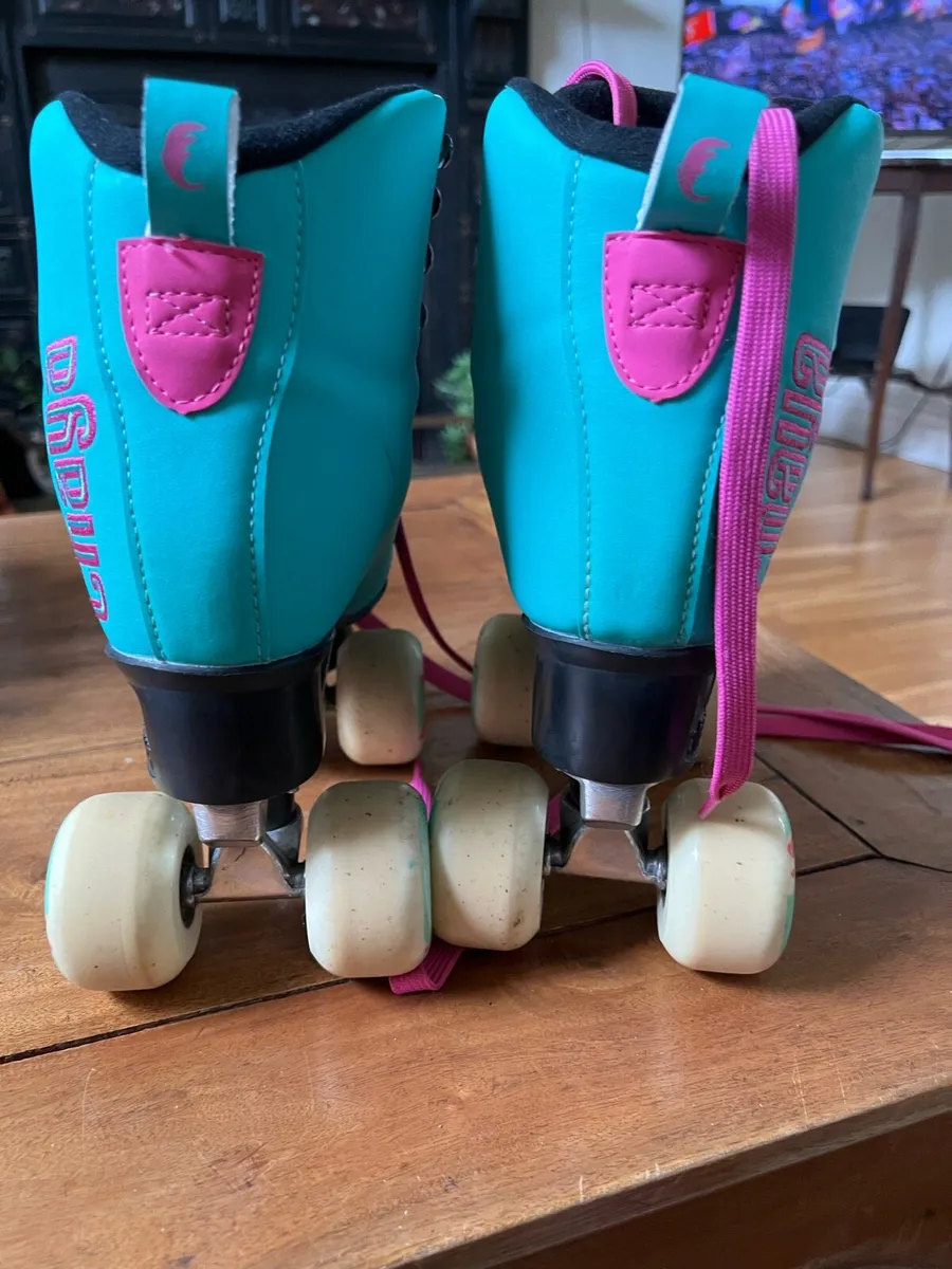 Roller Skates - Image 3