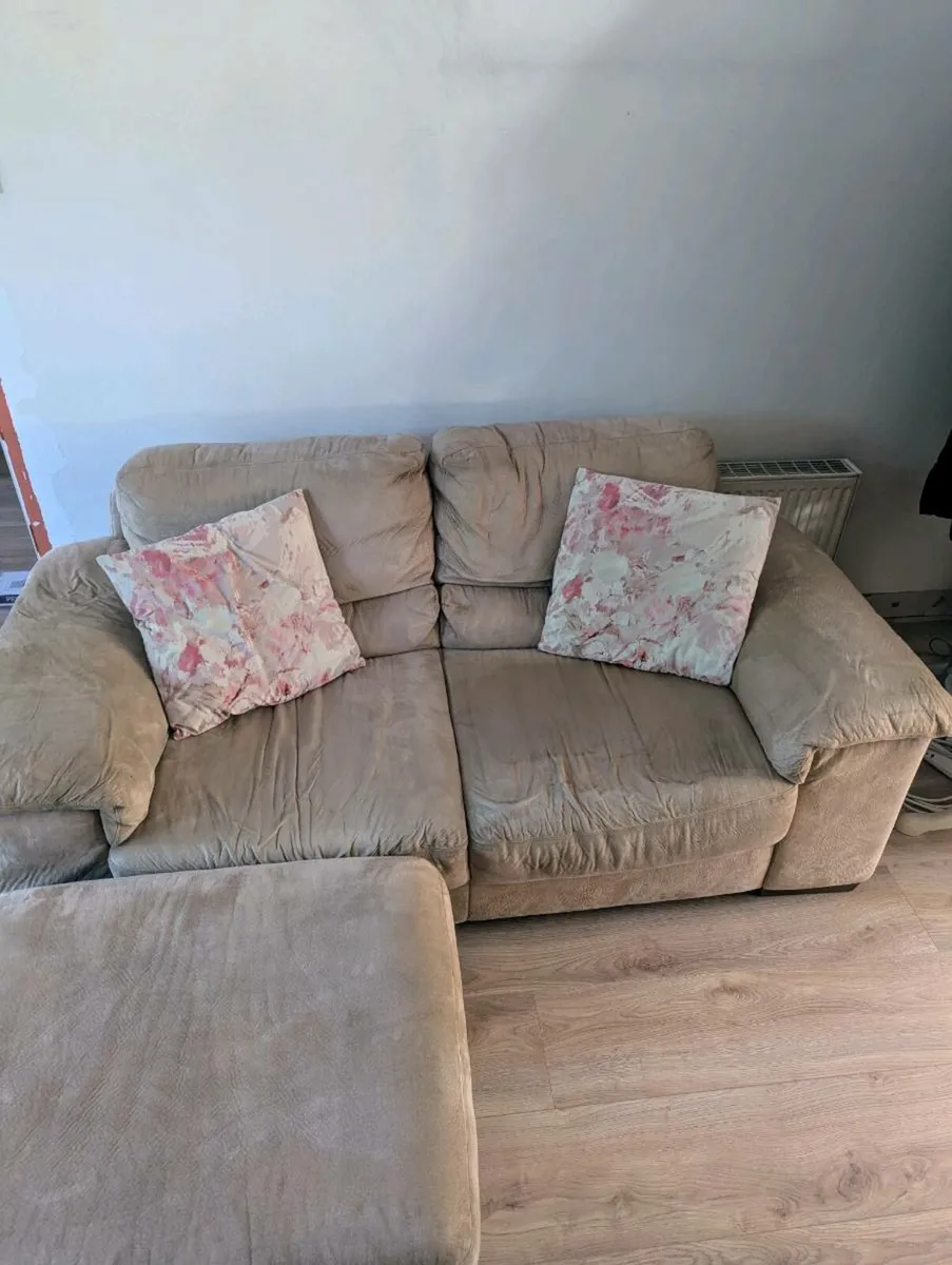Sofa 3 + 2 - Image 1
