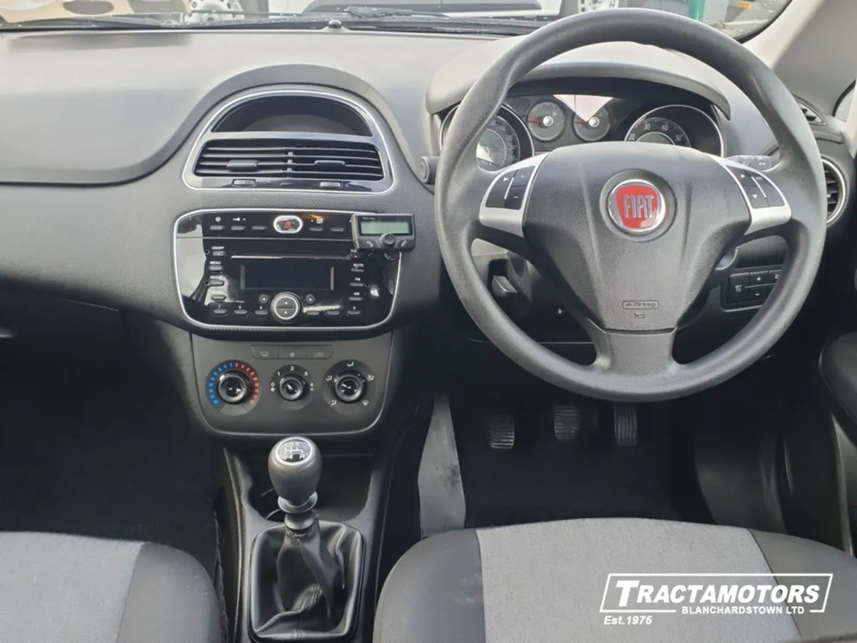 Fiat Punto EASY 1.2 8V 69BHP 4DR - Image 2