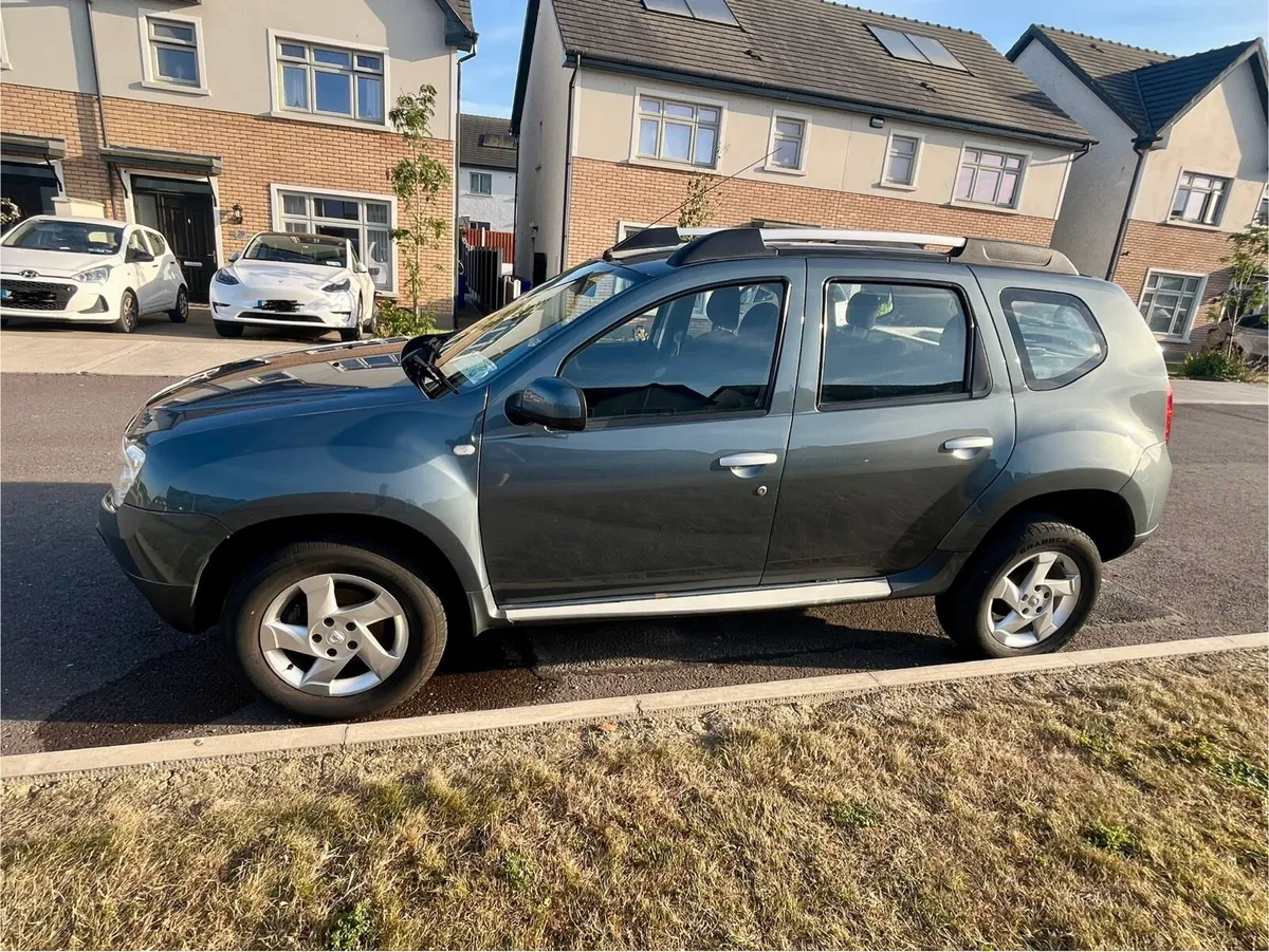 *urgent sale* Low miles Dacia Duster with NcT - Image 3