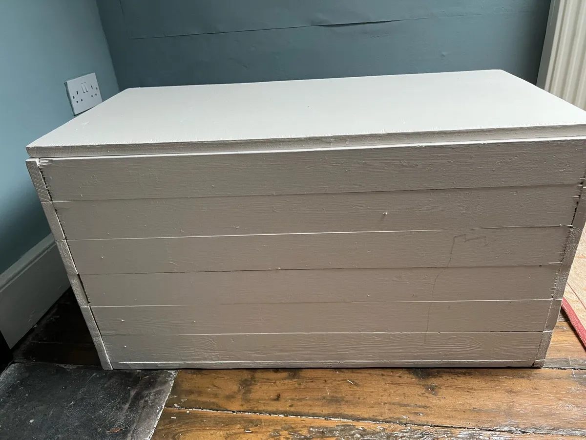 Storage Chest - Image 2