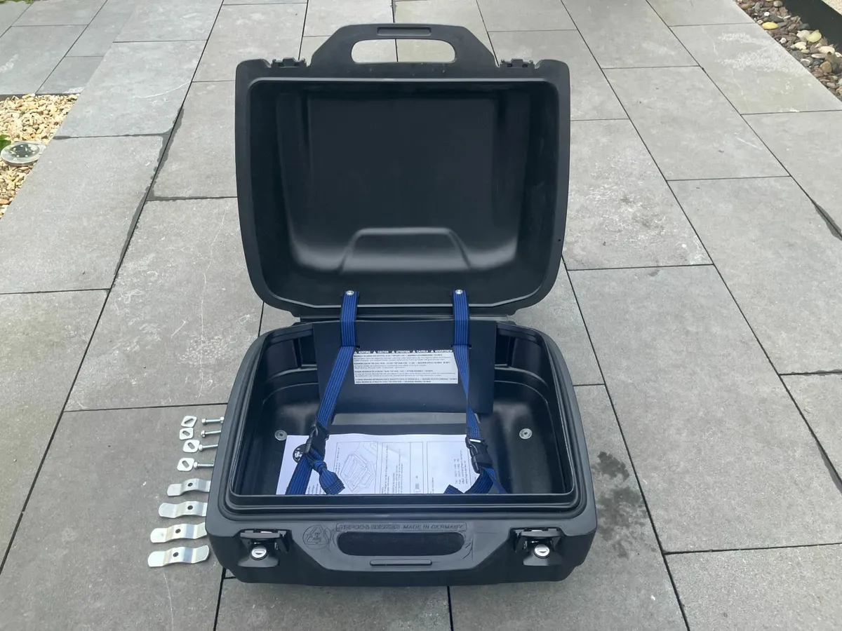 Hepco  Becker Box & Rack  + BMW Givi monokey plate - Image 3