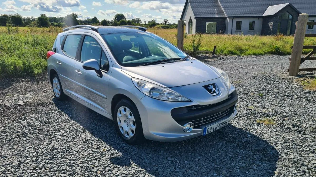 09 Peugeot 207 1.6 petrol - Image 1
