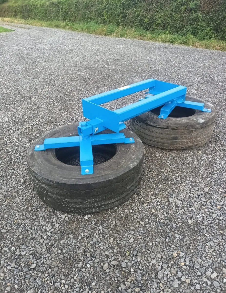 Silage pusher - Image 1
