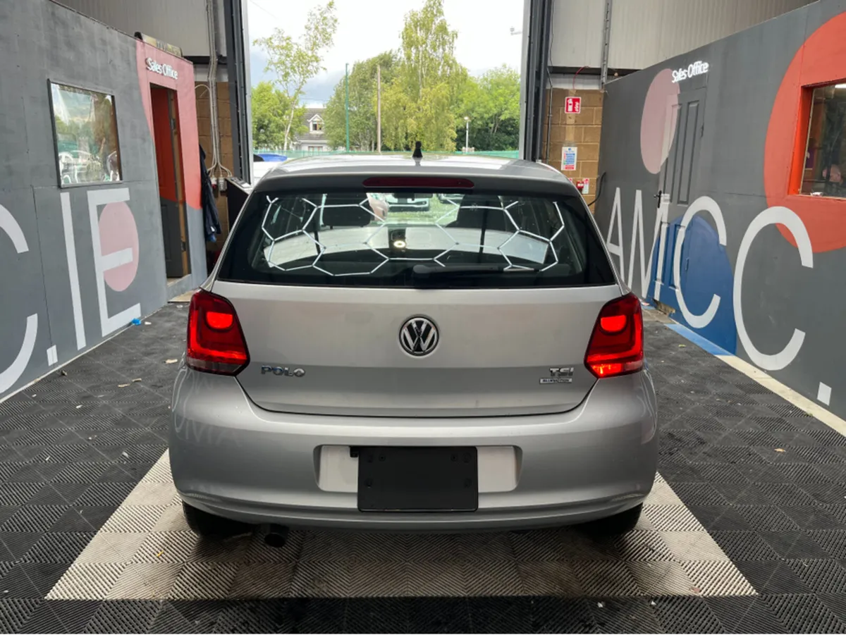 Volkswagen Polo POLO AUTOMATIC 1.2 COMFORT LINE / - Image 2