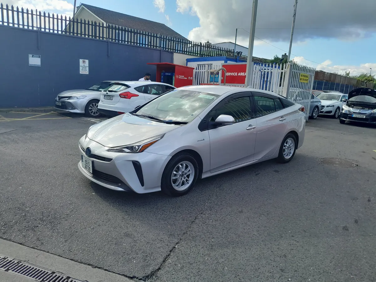 Toyota Prius 2019 - Image 3