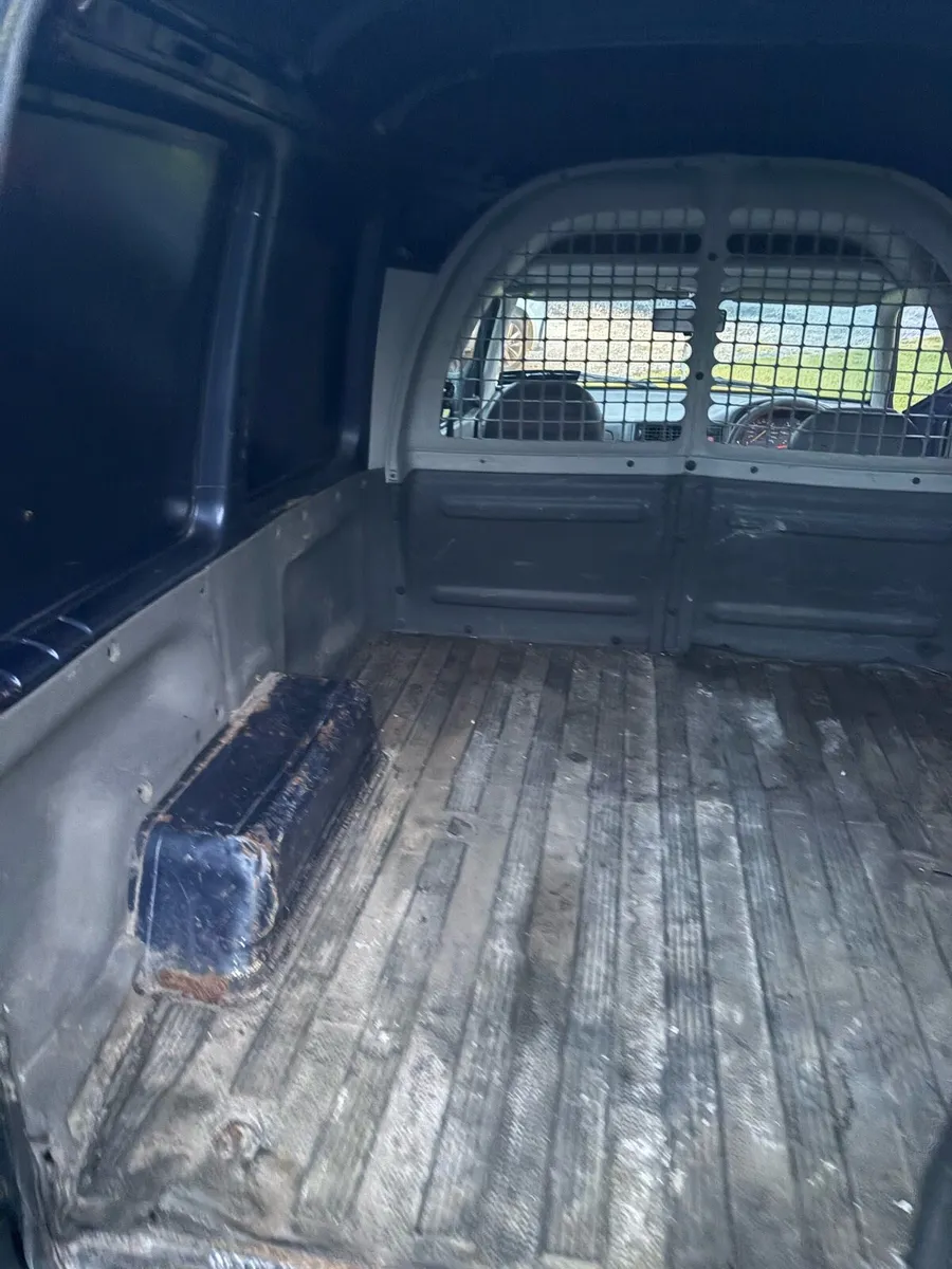 Vw caddy - Image 4