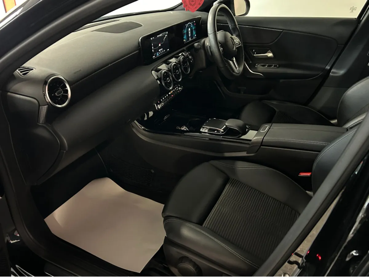 Mercedes-Benz A-Class SPORT D AUTO - Image 4
