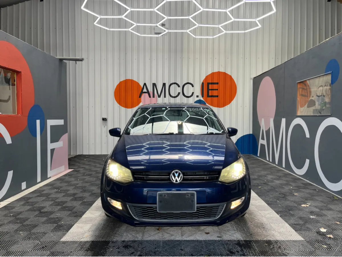 Volkswagen Polo POLO AUTOMATIC 1.2 TSI HIGH LINE / - Image 2