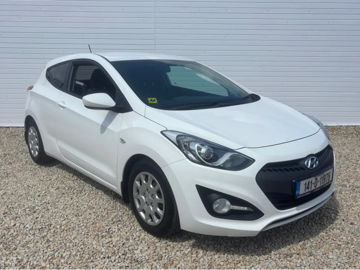 Hyundai i30 PRO 3DR - Image 4