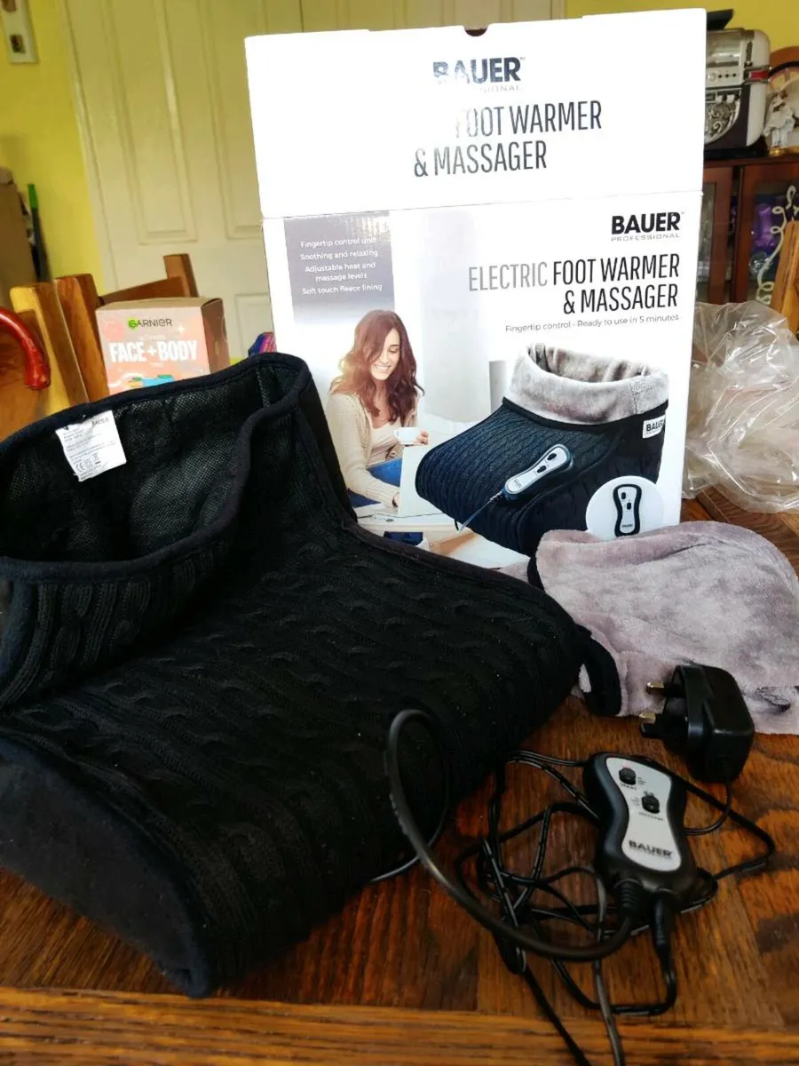 ELECTRIC FOOT WARMER & MASSAGER, New In Box ! - Image 3
