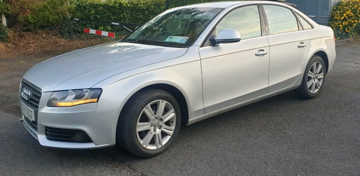 Audi A4 2.0tdi ncted and taxed - Image 2