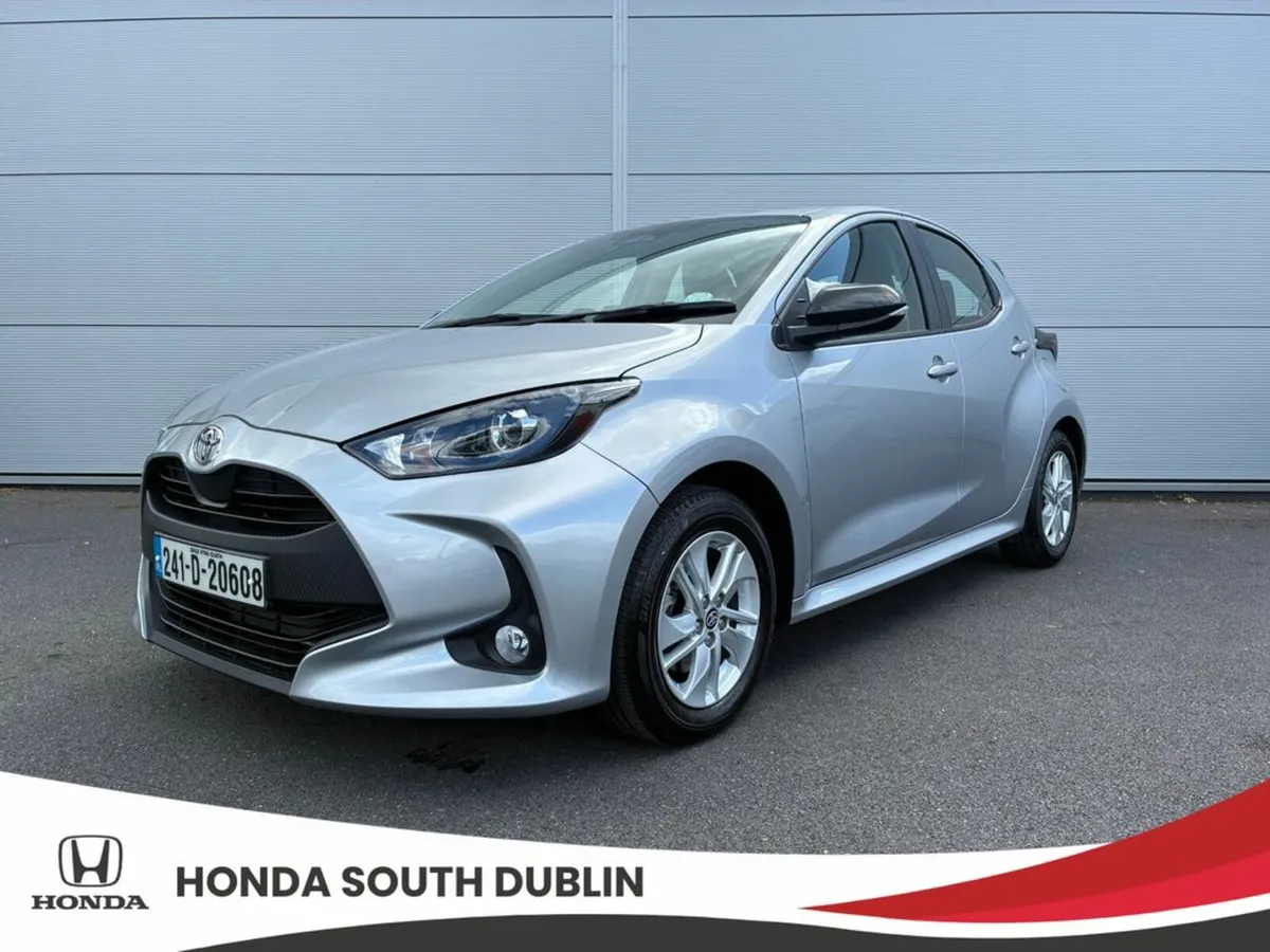 Toyota Yaris Hybrid 1.5 Luna - Image 1