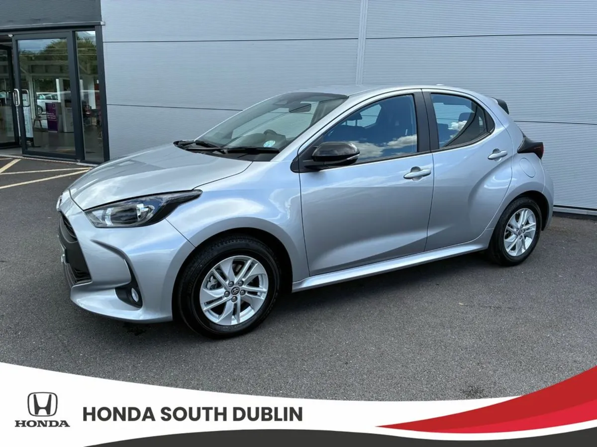 Toyota Yaris Hybrid 1.5 Luna - Image 2
