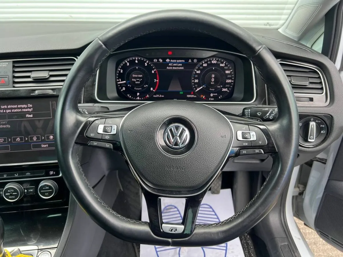 Volkswagen Golf HIGHLINE 1.4 TSI // SERVICE HISTOR - Image 4